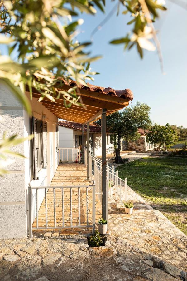Janakis Garden Livadi Beach Himare Fshat Luaran gambar
